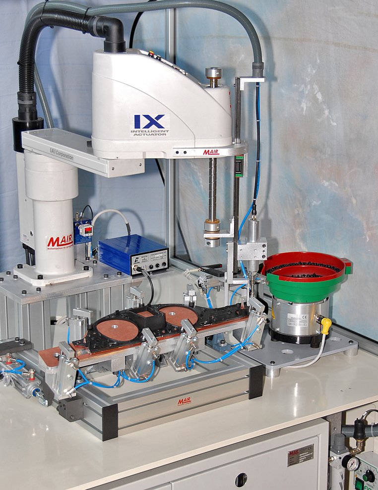 Avvitatura cruscotti 3